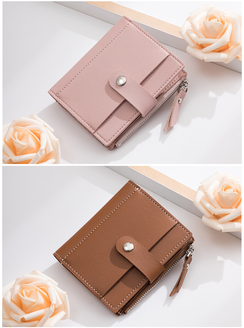 Title 5, Womens short wallet, stylish and compact. Offe...