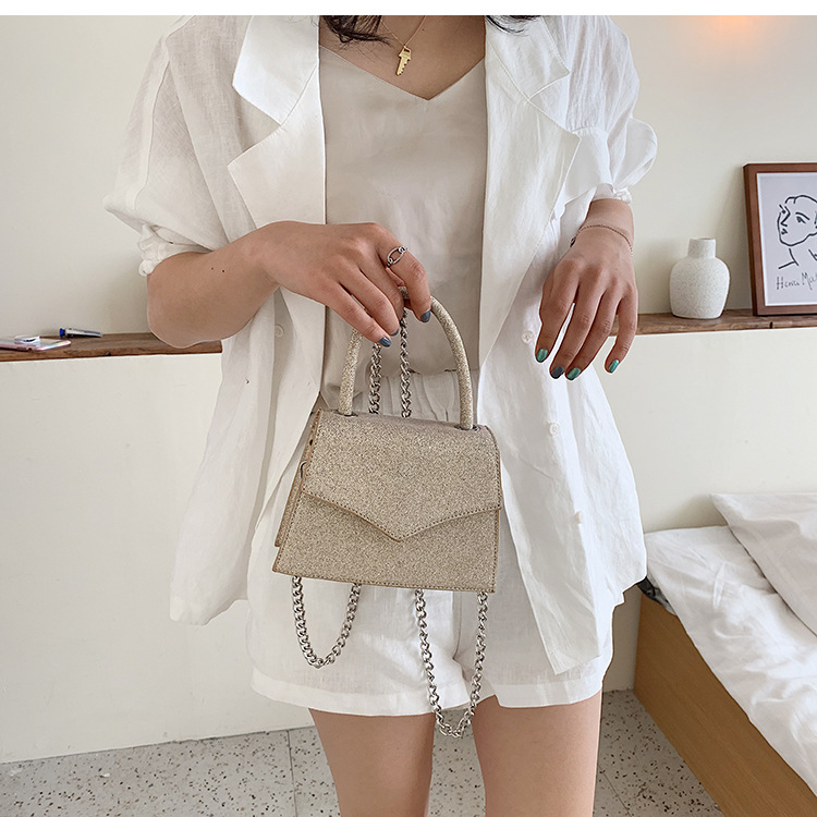 Title 3, Wild Chain Crossbody Bag — A stylish and practi...