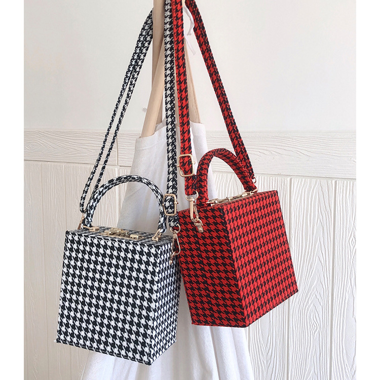 Title 9, Ladies summer woven square bag