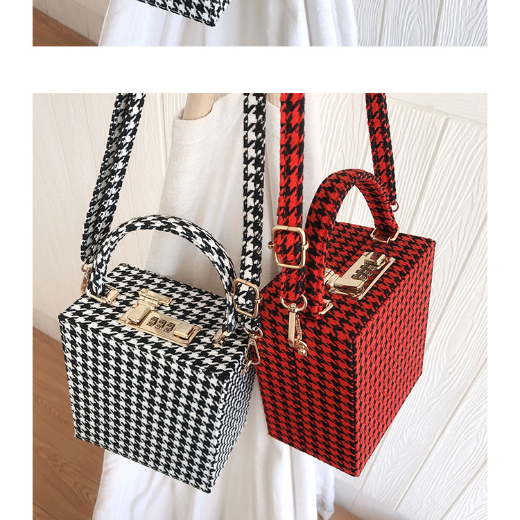 Title 11, Ladies summer woven square bag