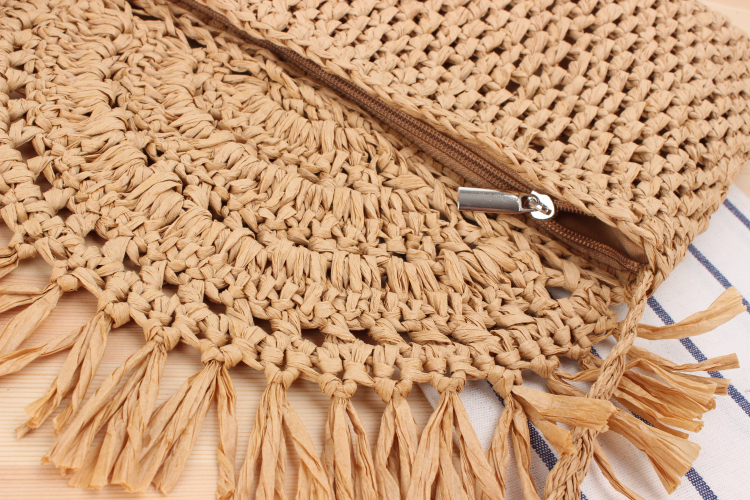 Title 9, Handgefertigte Strand-Stricktasche mit Quasten ...