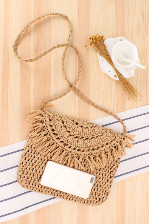 Title 11, Handgefertigte Strand-Stricktasche mit Quasten ...