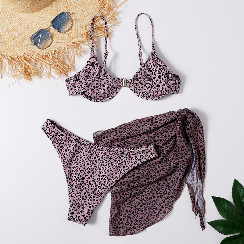 Title 15, Sexy Damen Bikini Set im Leopard-Print Look