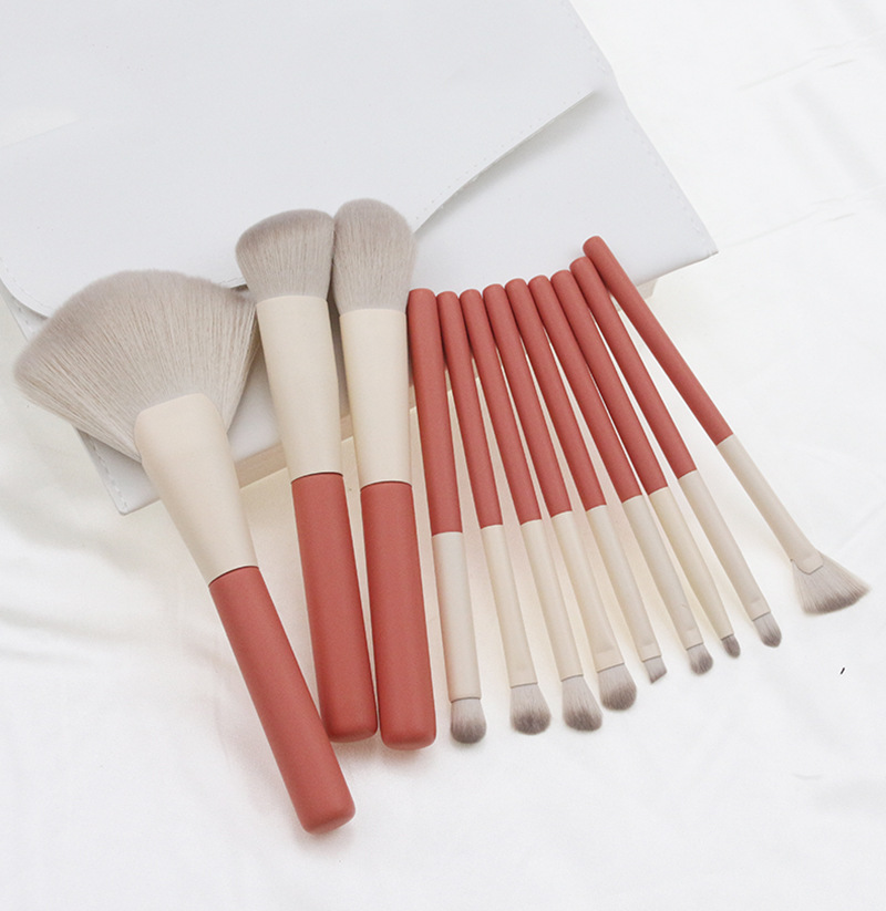 Title 6, 12 Puder-Rouge-Pinsel, komplettes Make-up-Tool-...