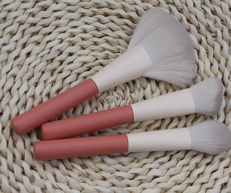 Title 8, 12 Pennelli per blush in polvere, set completo ...