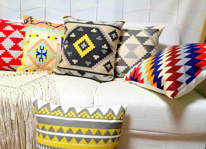 Title 15, Geometric Embroidered Pillowcase Enhance your h...