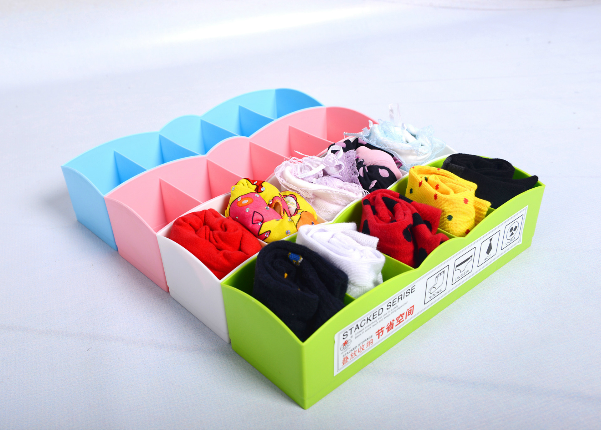 Title 2, 5 Grid underwear panties socks storage box plas...