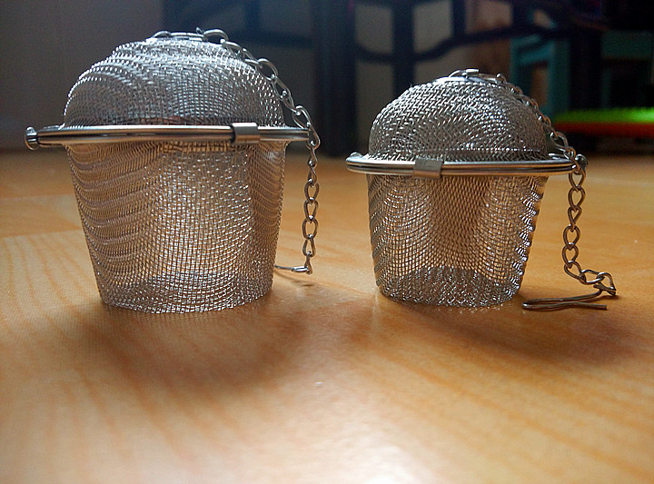 Title 4, Bucket Mesh Tea Ball