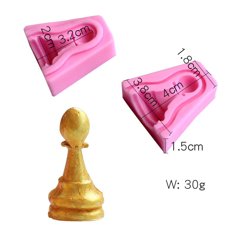 Title 9, Cake Silicone Chess Shaped 3D Baking Appliance