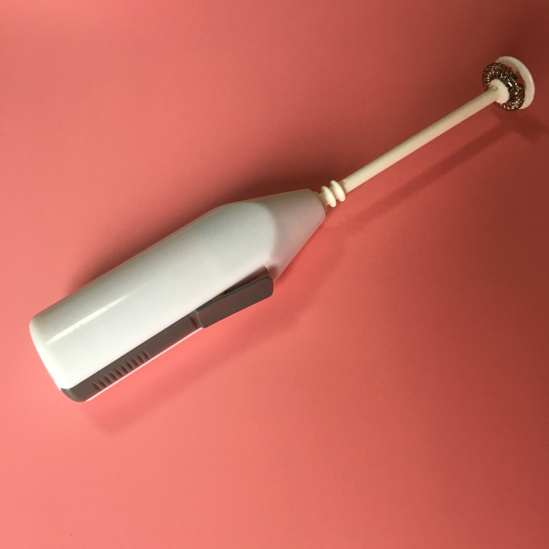 Title 8, Electric household mini handheld eggbeater