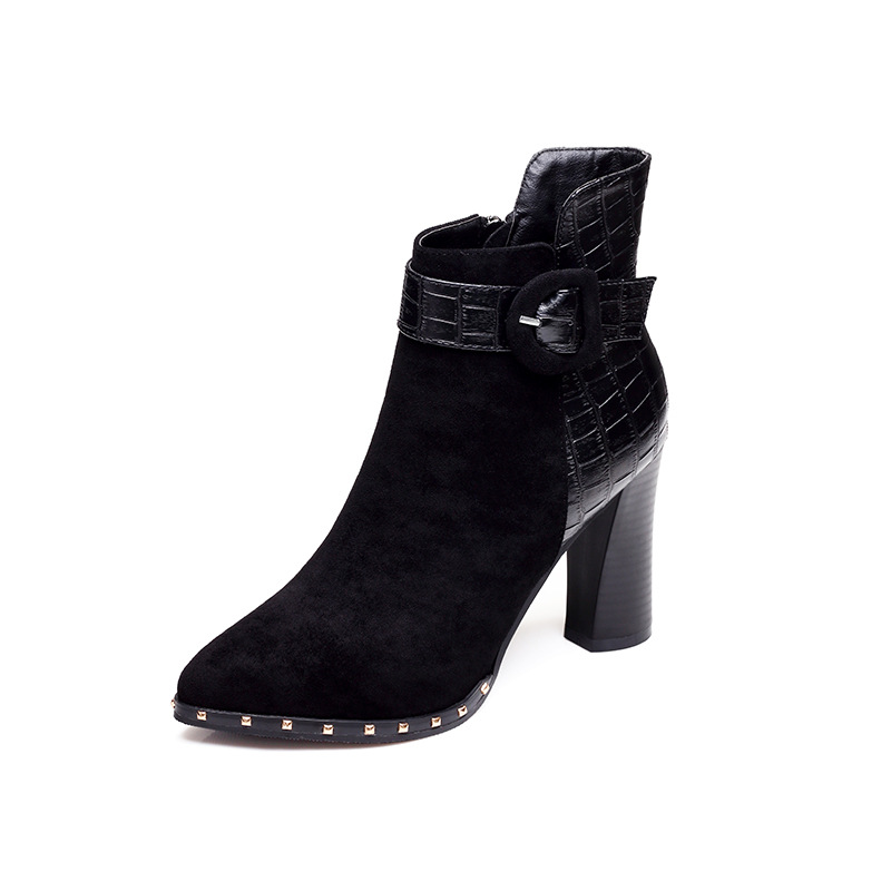 Title 11, Bottines courtes femme en daim motif serpent, b...