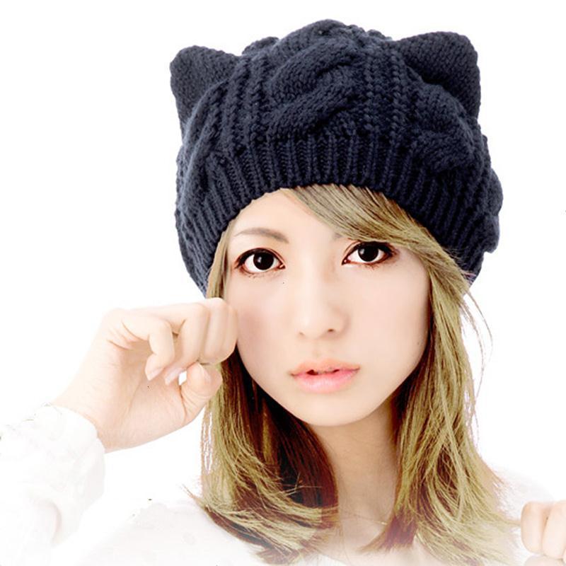 Title 7, Knitted hat