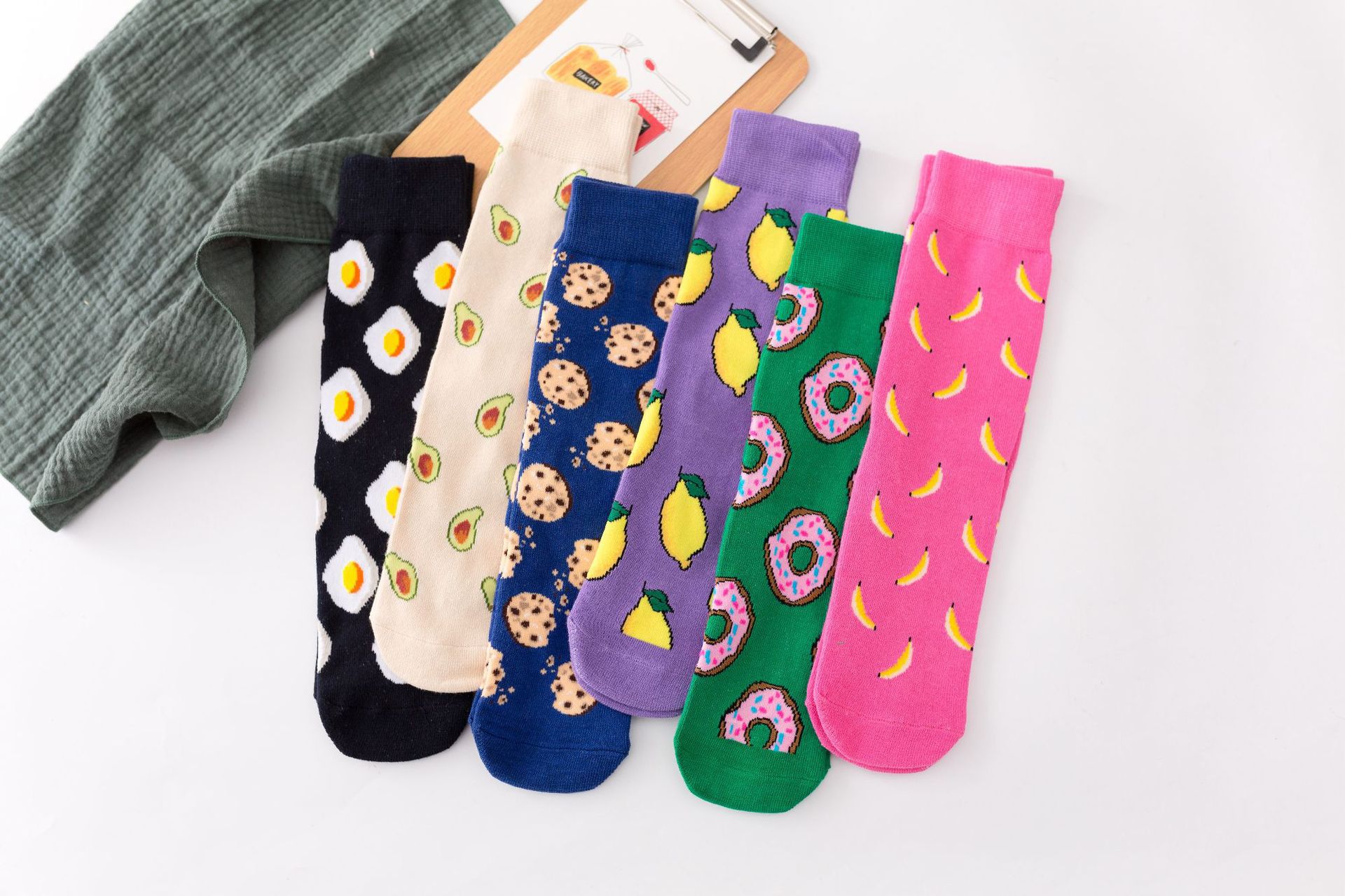 Title 9, Personalized and creative couple socks