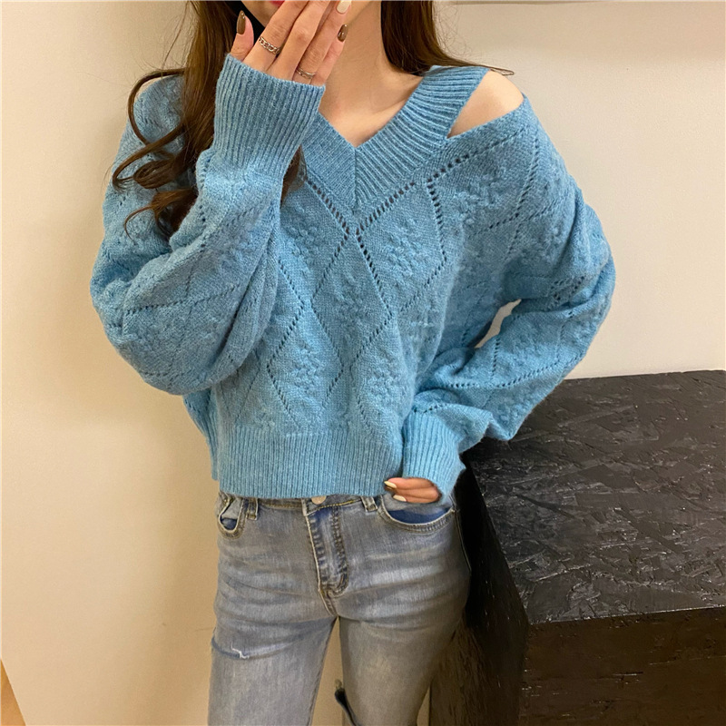 Title 24, Chunky Diamond Jacquard V-Neck Pullover Sweater