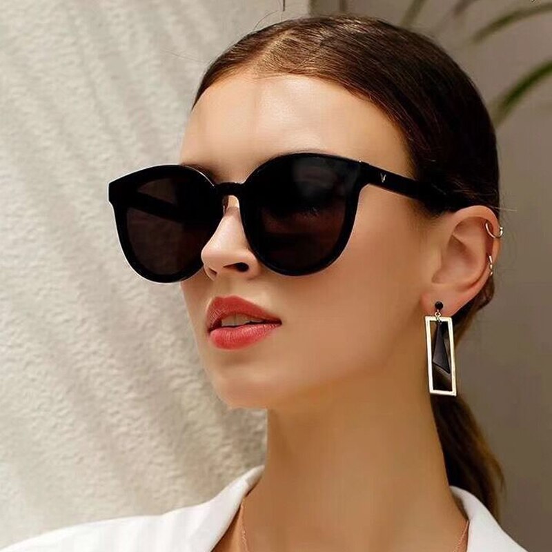 Title 1, Fashionable plastic sunglasses