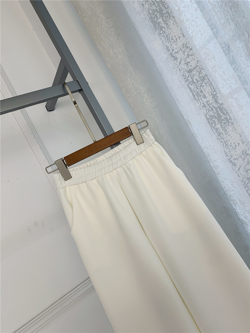 Title 7, Pure Color Loose White Wide-leg Pants Casual Tr...