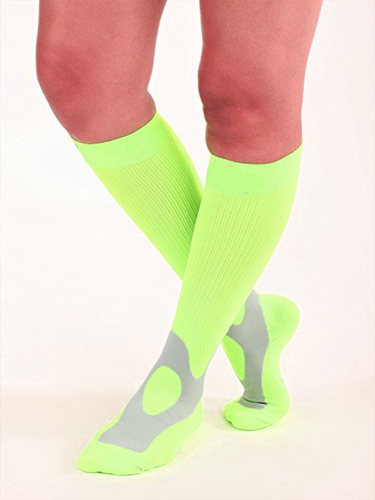 Title 6, Compression sports socks running basketball foo...