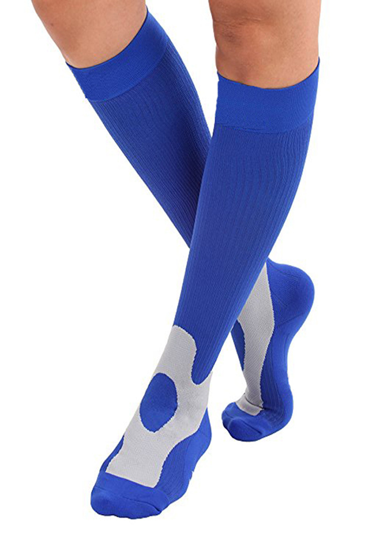 Title 9, Compression sports socks running basketball foo...