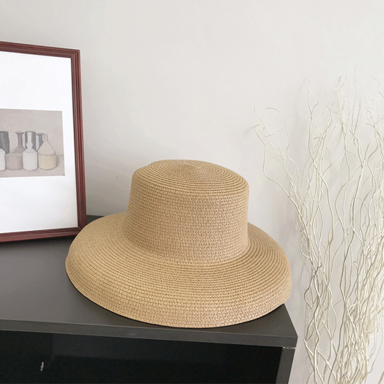 Title 6, Retro straw hat