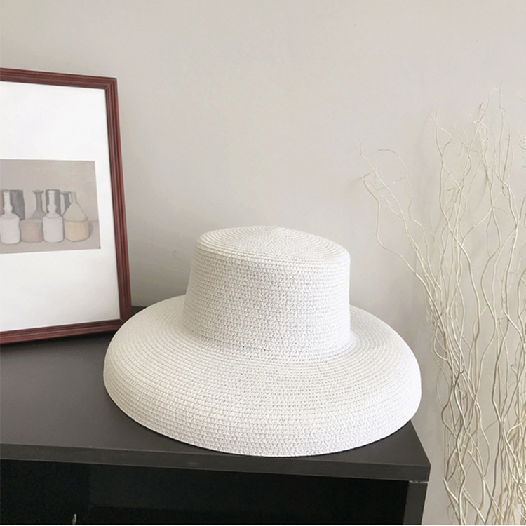 Title 7, Retro straw hat