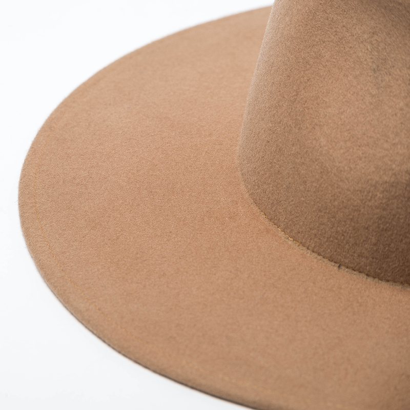 Title 4, Hat room woolen big brim top hat