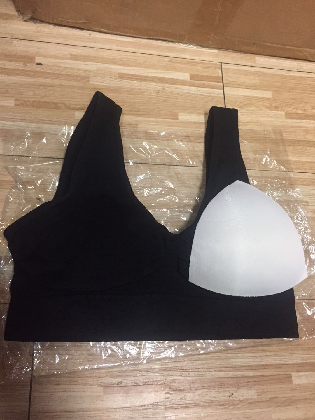 Title 6, Non-Wire Sports Bra and Vest-Style Yoga Seamles...