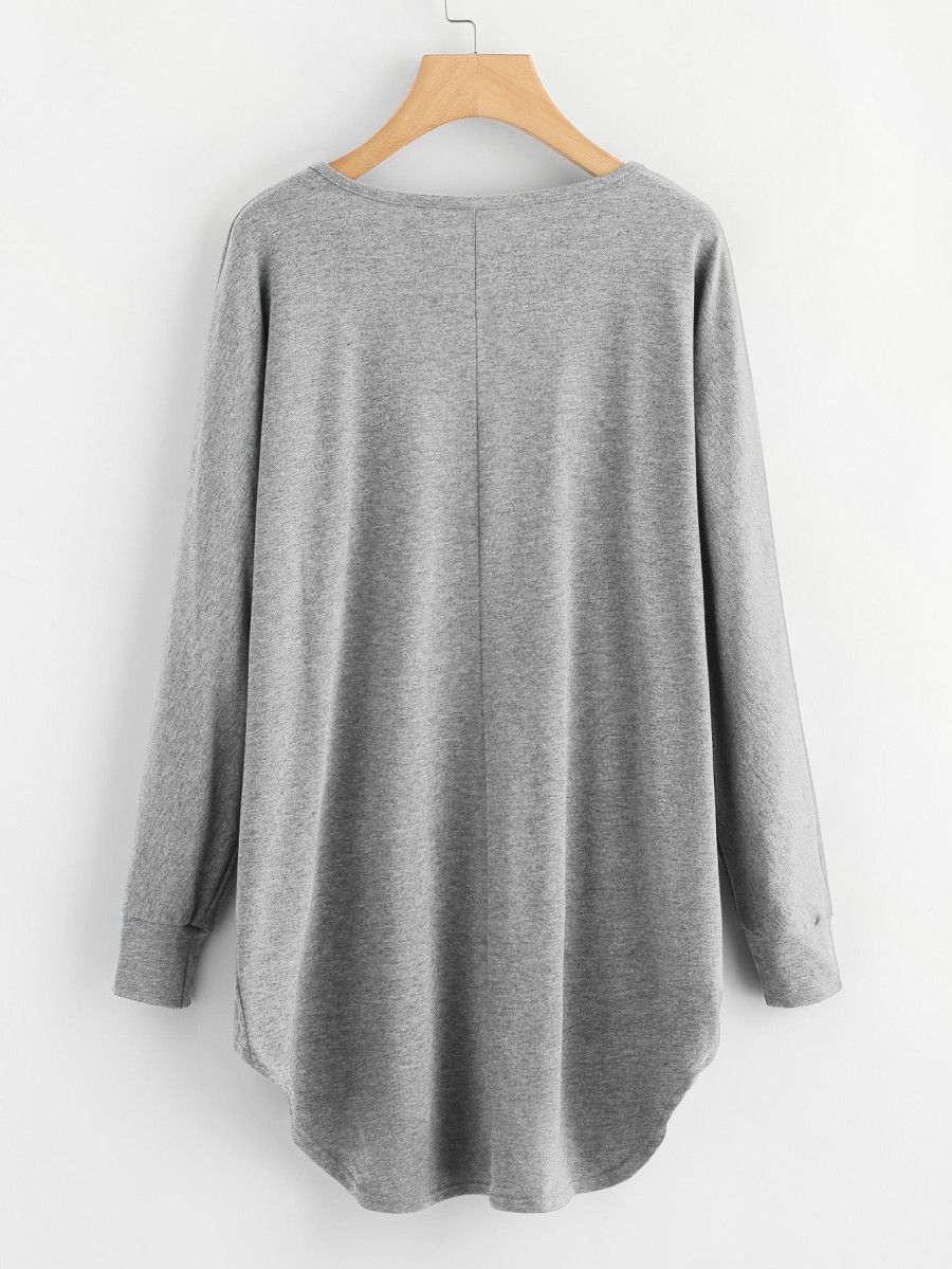 Title 18, Loose mid-length long-sleeved T-shirt designed ...