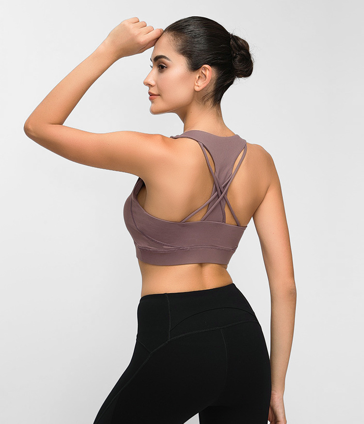 Title 10, Contrast-panel sports bra