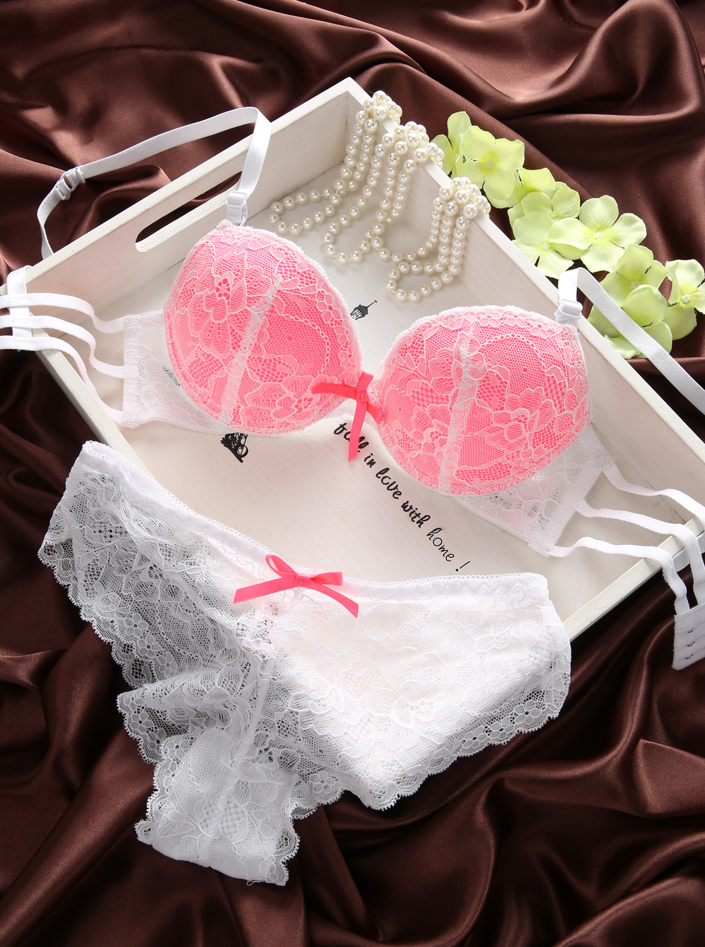 Title 2, Lace bra set