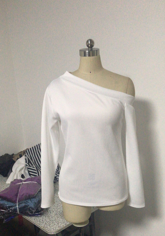 Title 5, Flared Sleeve Sloping Top Stylish and comfortab...