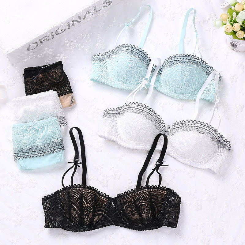 Title 5, Ensemble lingerie en dentelle