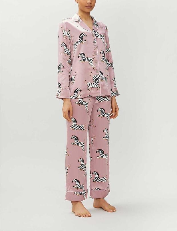 Title 29, Pajama silk top shorts trousers