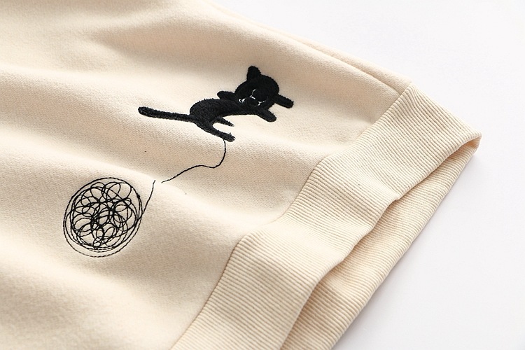 Title 14, Embroidered cat tie pullover sweater