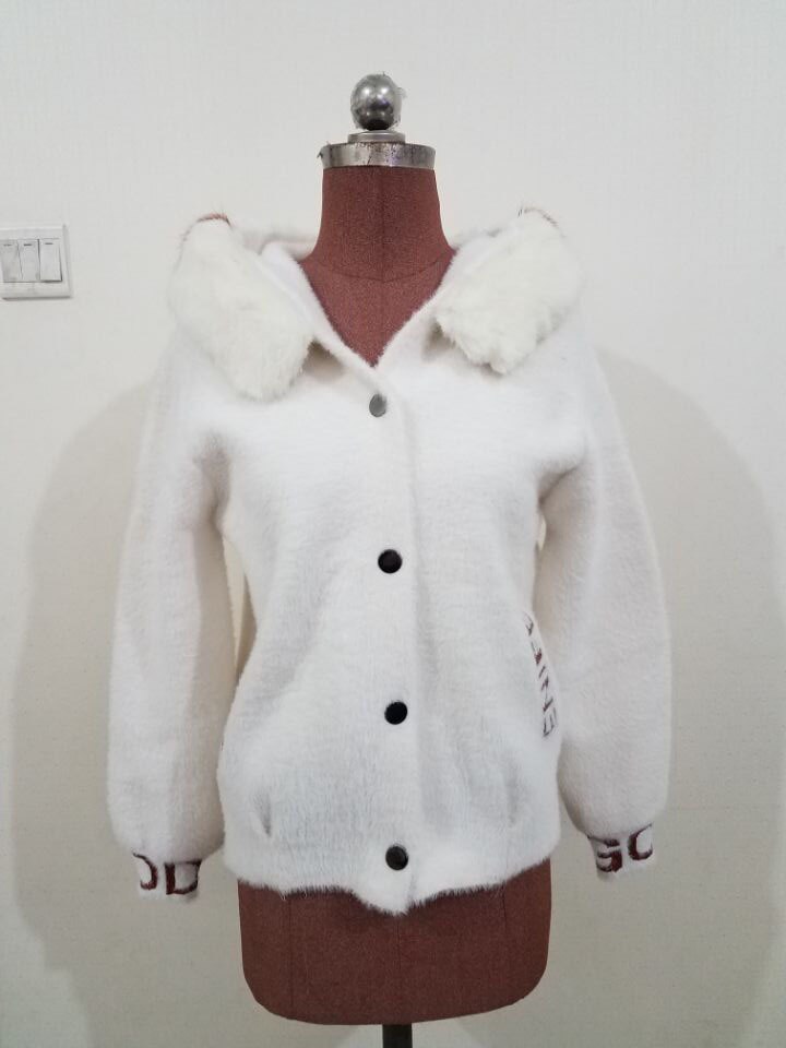 Title 9, Autumn And Winter New Sweater Coat Women Short