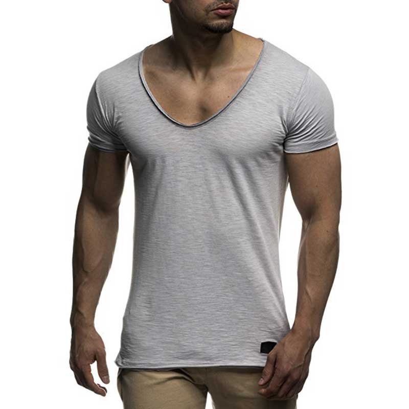 Title 6, T-shirt uomo scollo a V manica corta slim fit, ...