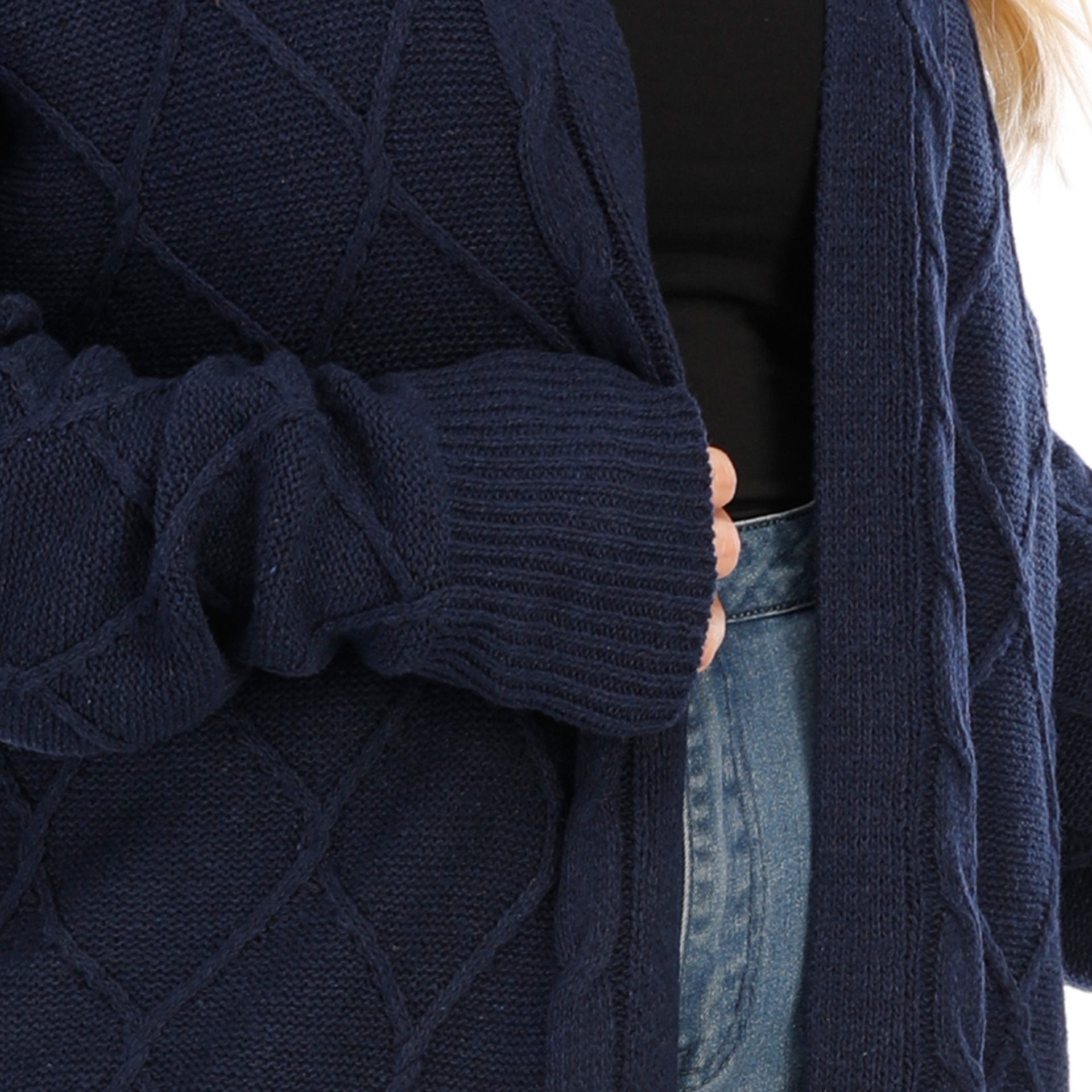 Title 15, Warmer Pullover -Strickjacke