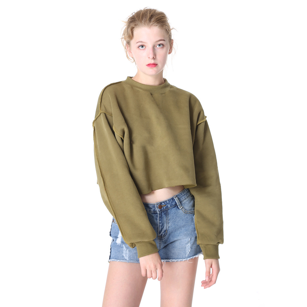 Title 5, Short navel sweater