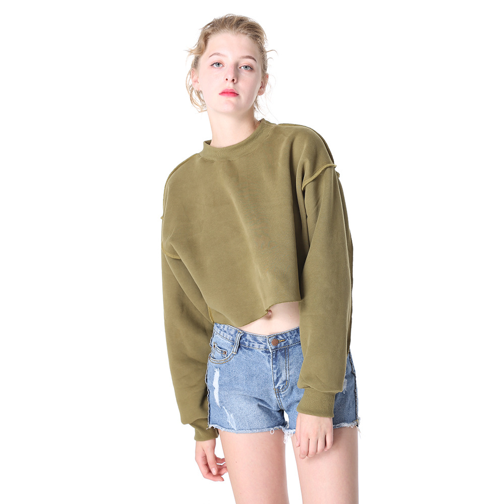 Title 6, Short navel sweater