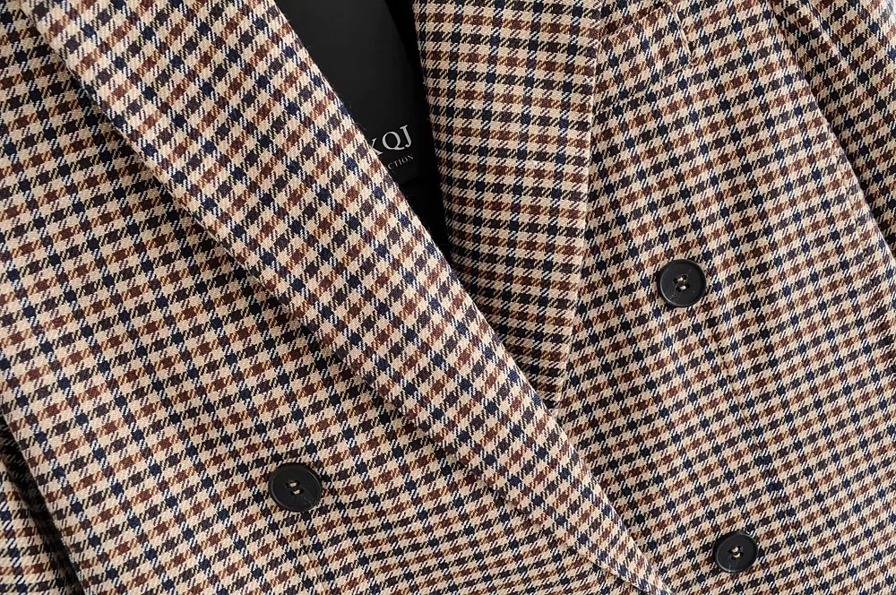 Title 6, European and American plaid suit