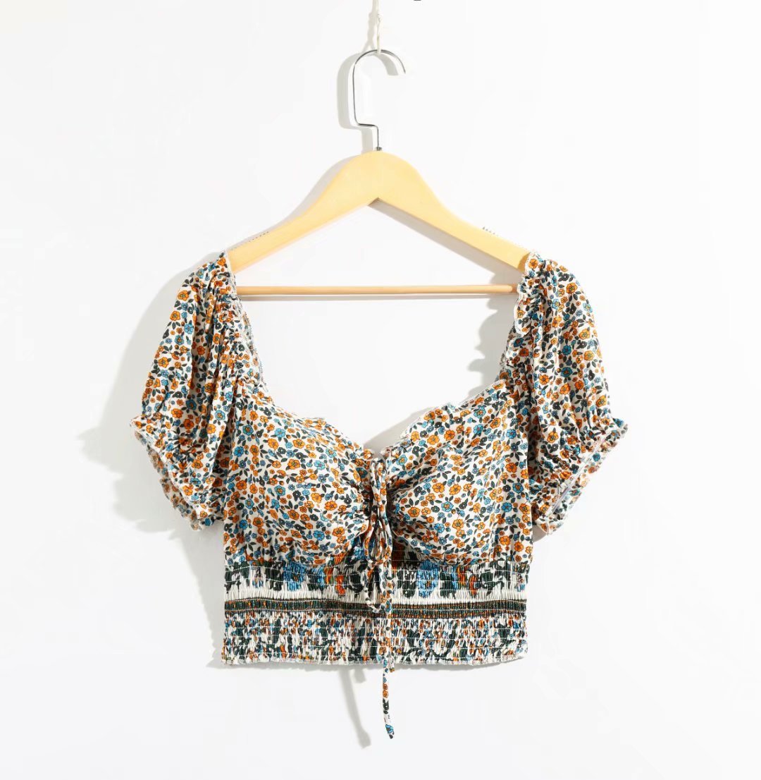 Title 6, Retro floral print top