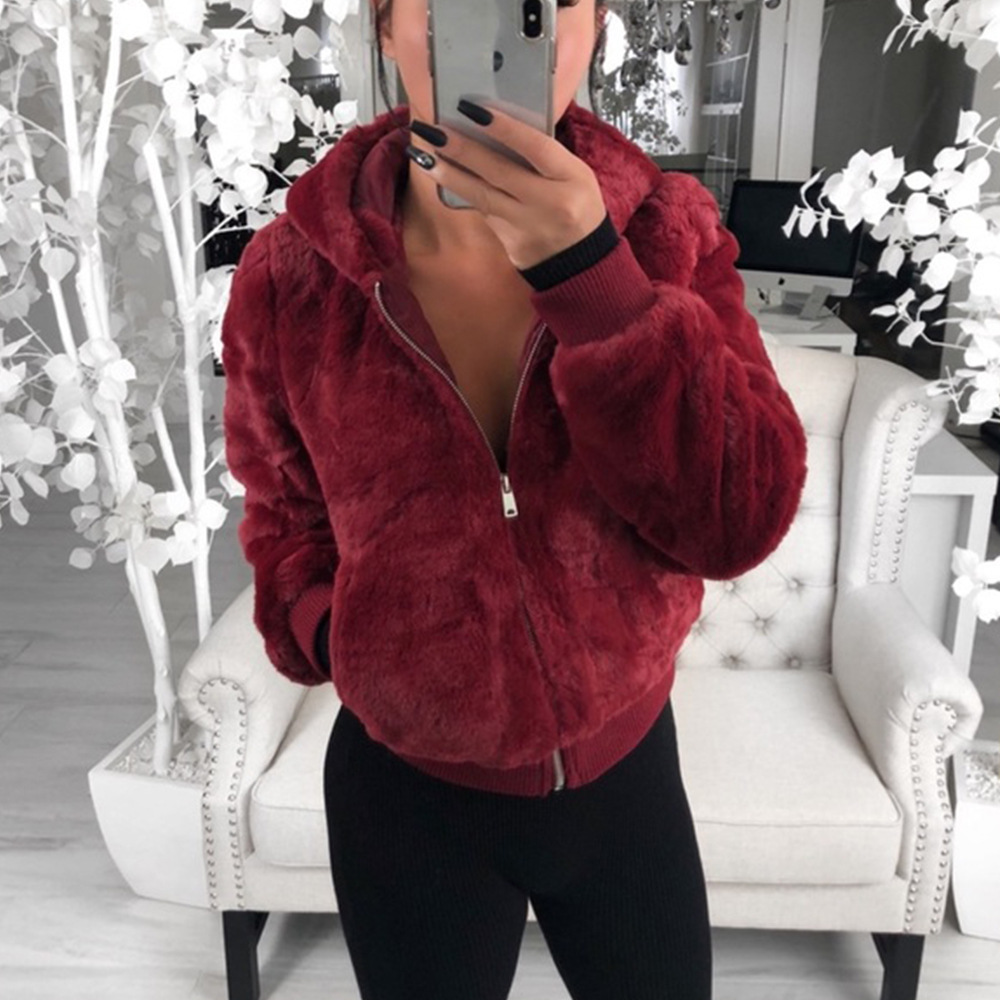 Title 10, Ladies fur coat – luxurious warmth and style. E...