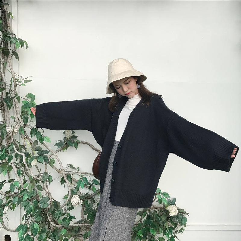 Title 15, Loose knitted sweater coat