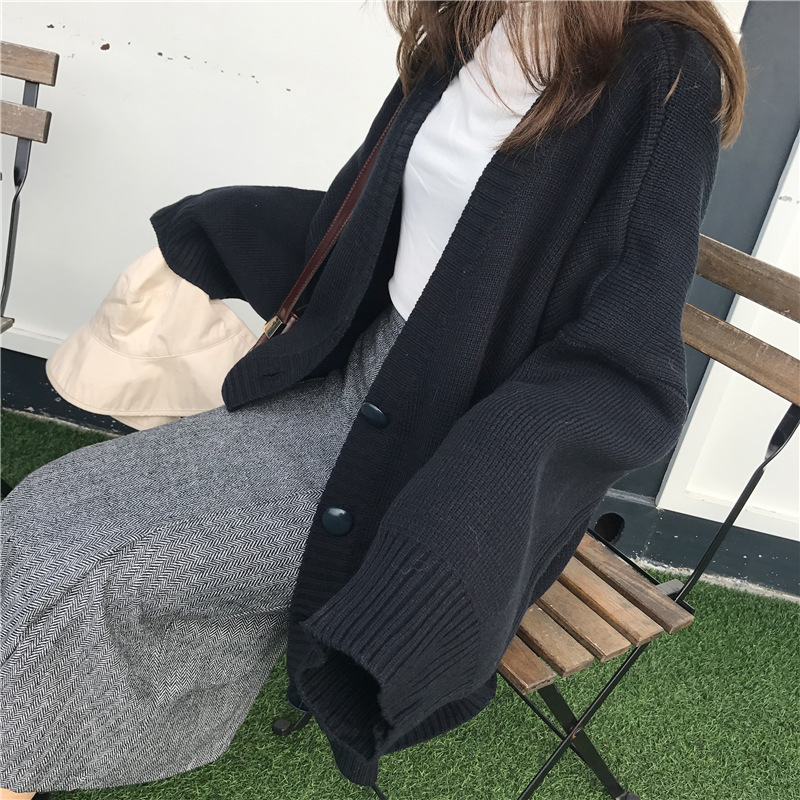 Title 17, Loose knitted sweater coat