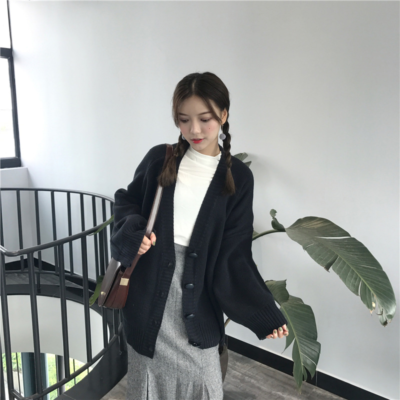 Title 19, Loose knitted sweater coat