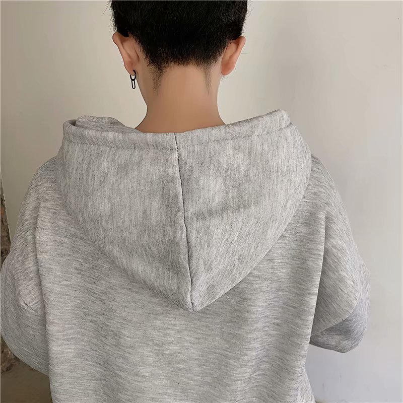 Title 15, Zipper pullover sweater