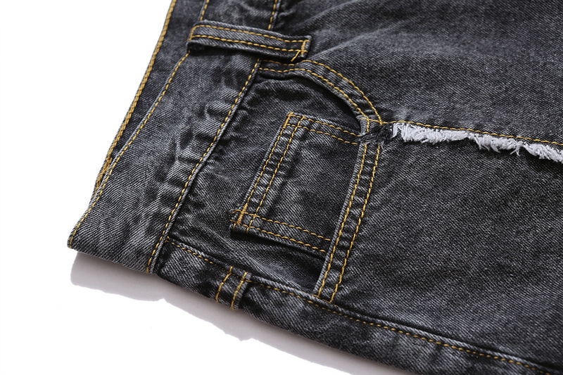 Title 15, Zwarte, ketting geborduurde raw denim shorts, v...