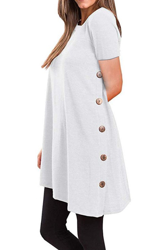 Title 9, Short sleeve irregular skirt with buttons. A ve...