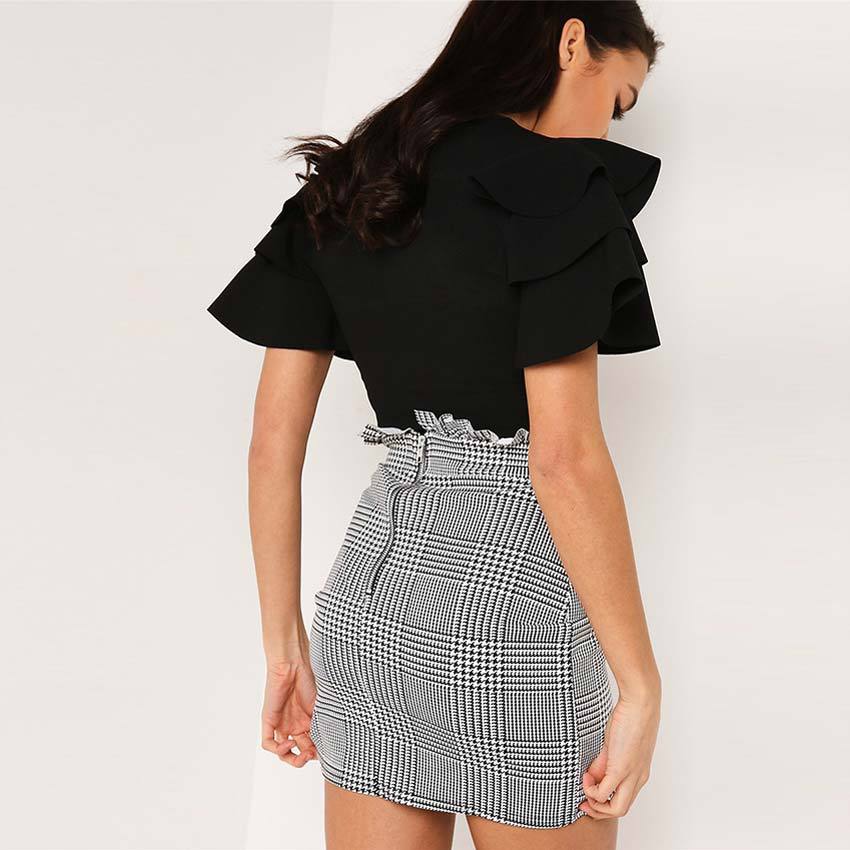 Title 5, Ruffled High Waist Skirt A stylish and flatteri...