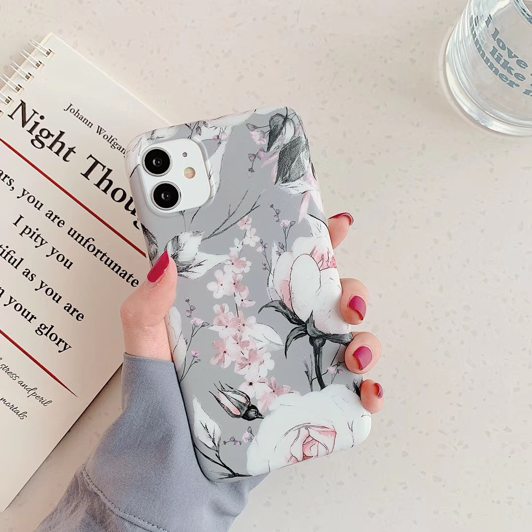 Title 5, Apple compatible vintage flower leaf phone case...