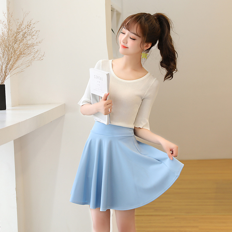 Title 2, Anti-light skirt for enhanced privacy and comfo...